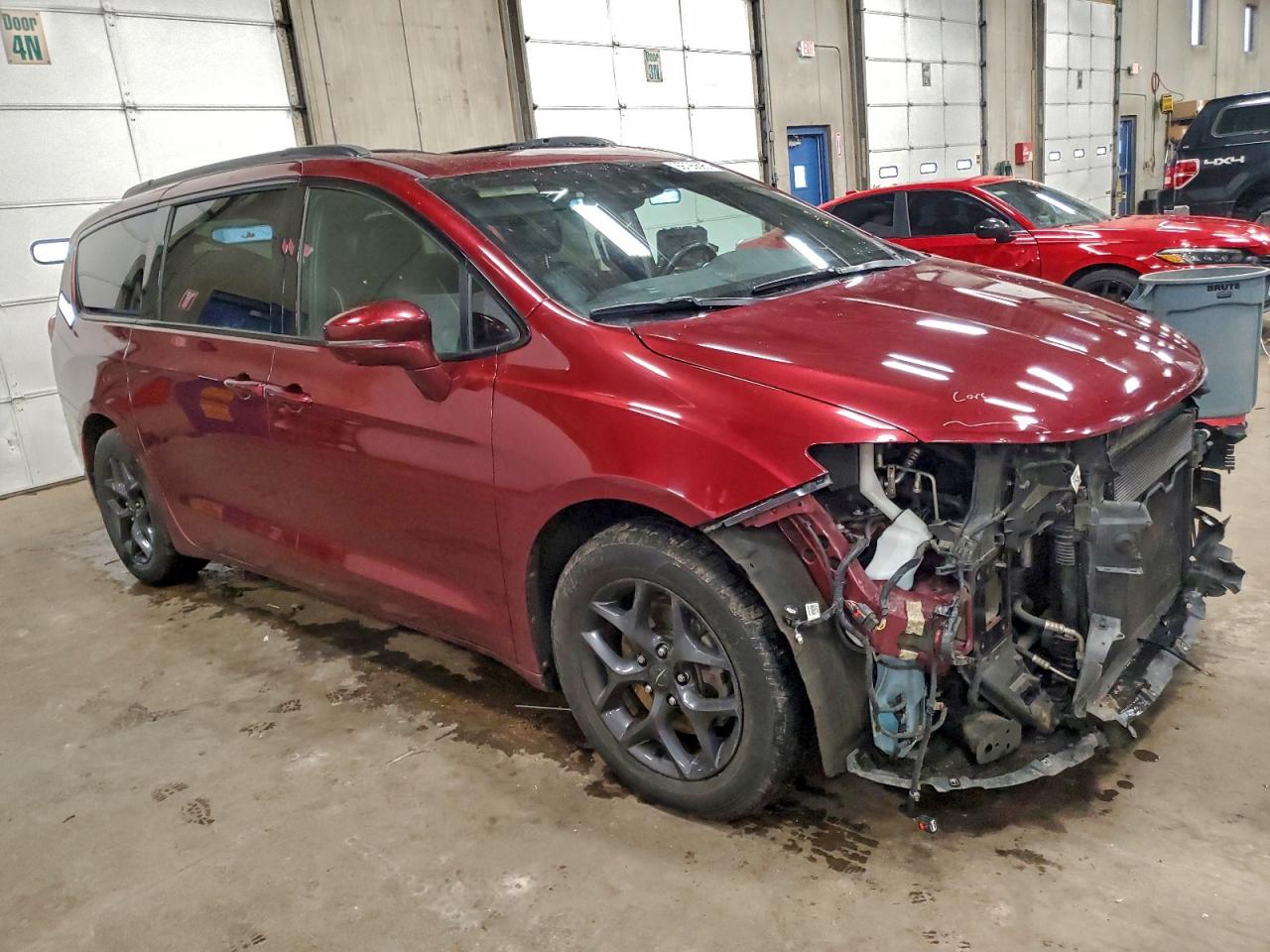 2019 CHRYSLER PACIFICA LIMITED photo 4