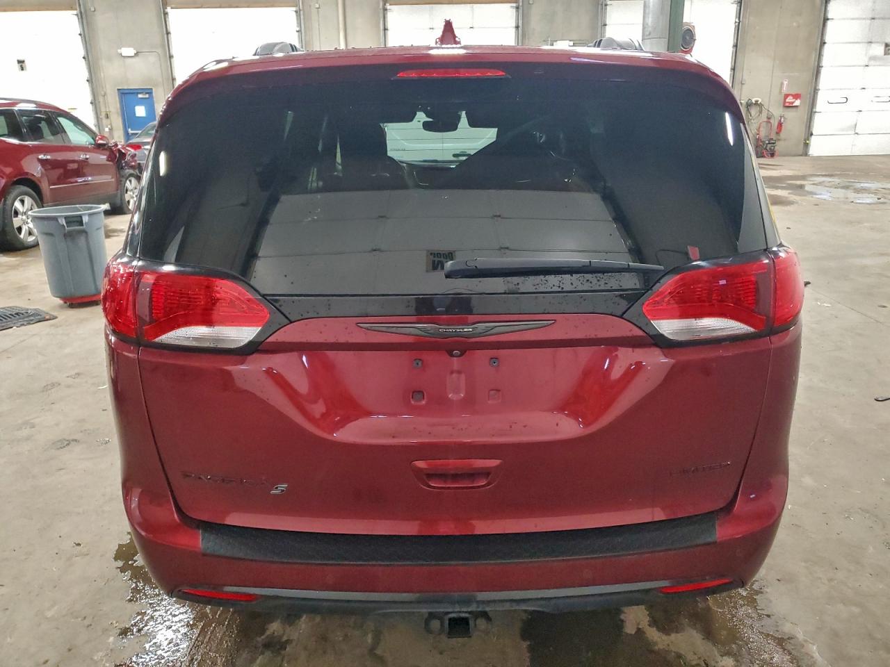 2019 CHRYSLER PACIFICA LIMITED photo 6