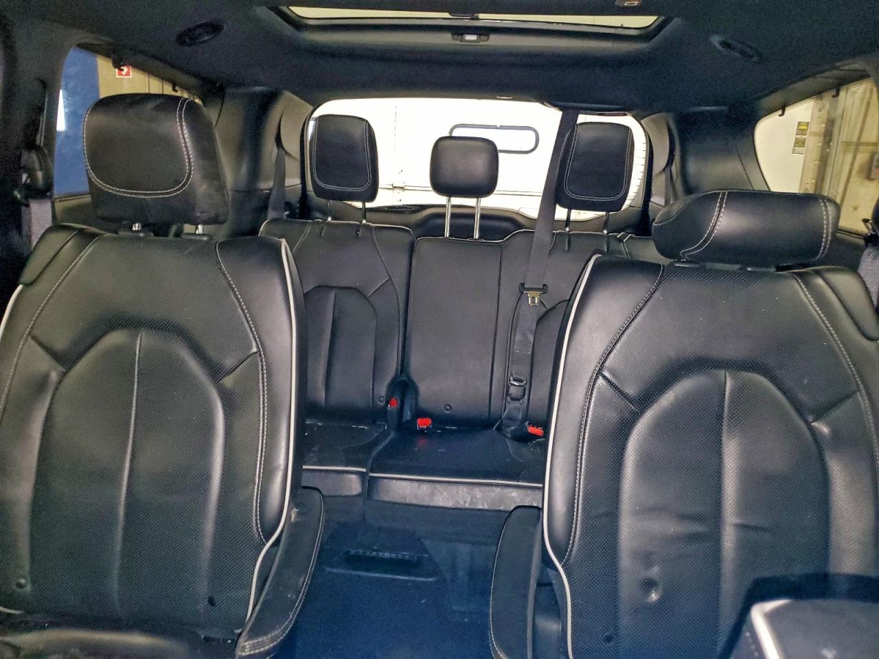 2019 CHRYSLER PACIFICA LIMITED photo 10