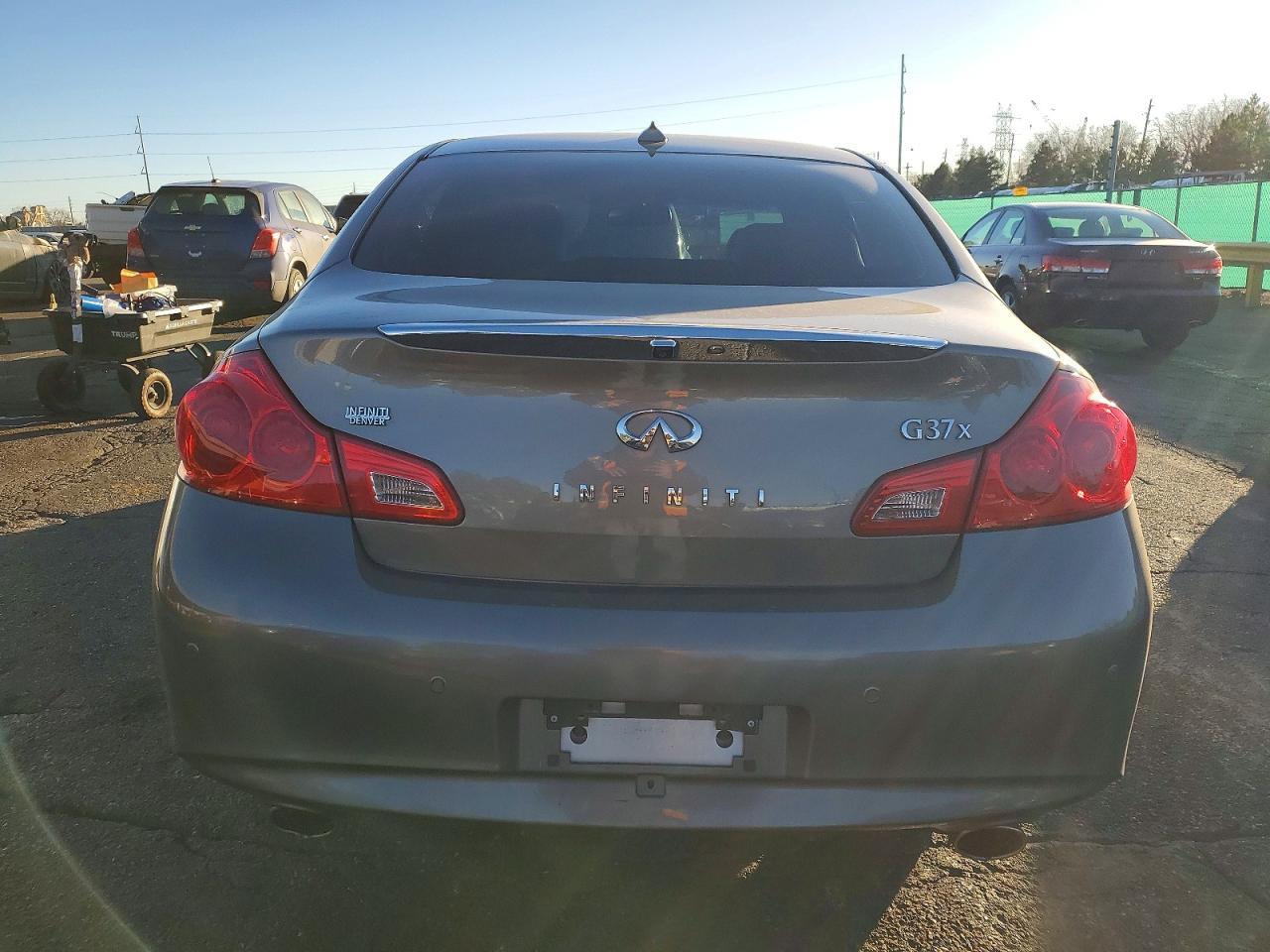 2013 INFINITI G37 photo 6