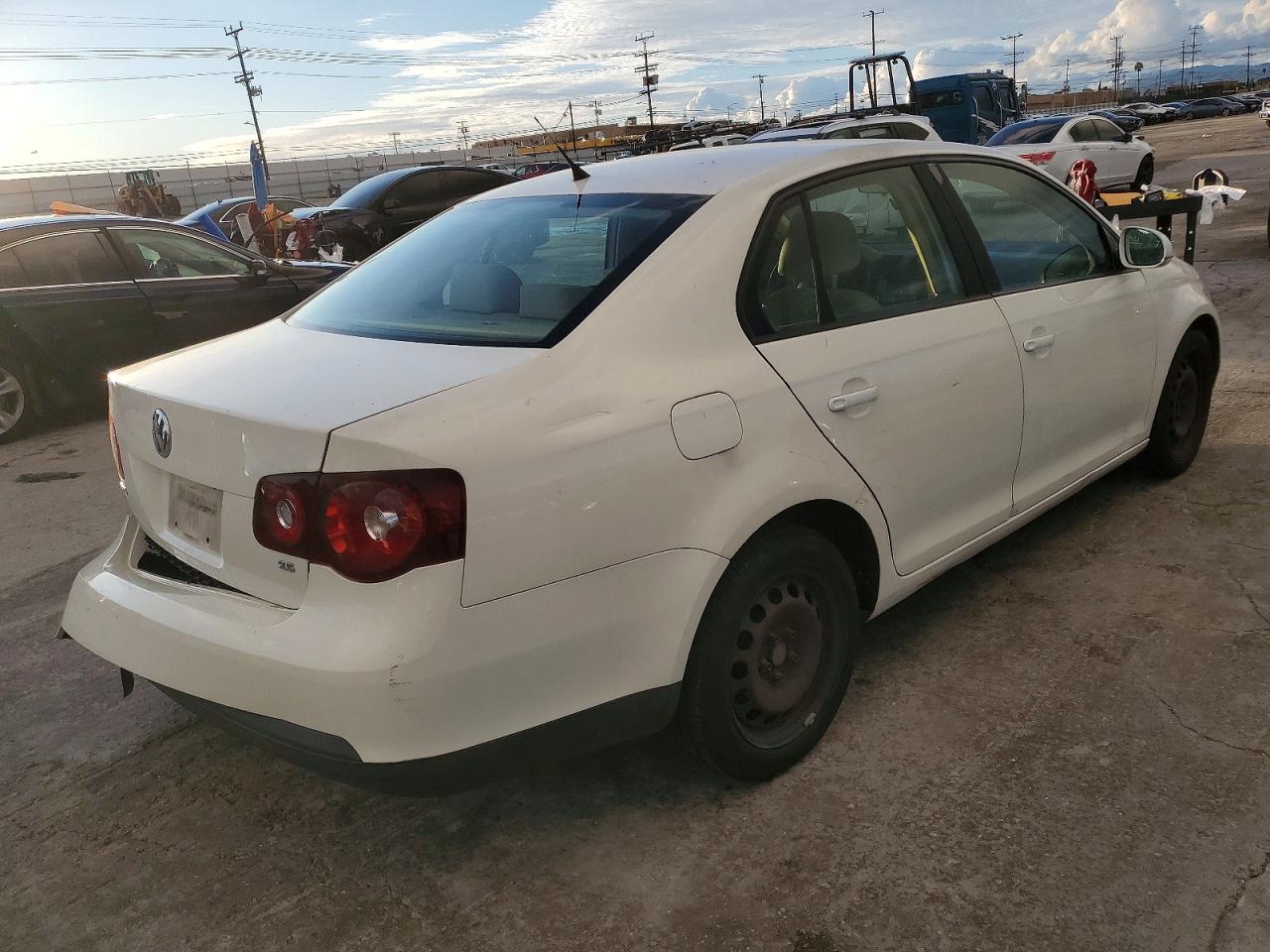2008 VOLKSWAGEN JETTA S photo 3