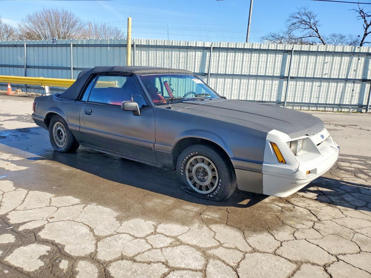 1993 FORD MUSTANG LX photo 4