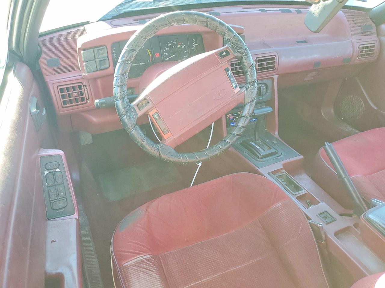 1993 FORD MUSTANG LX photo 8