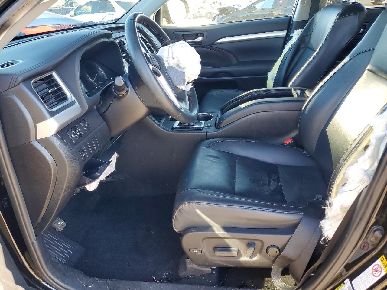 2019 TOYOTA HIGHLANDER SE photo 7