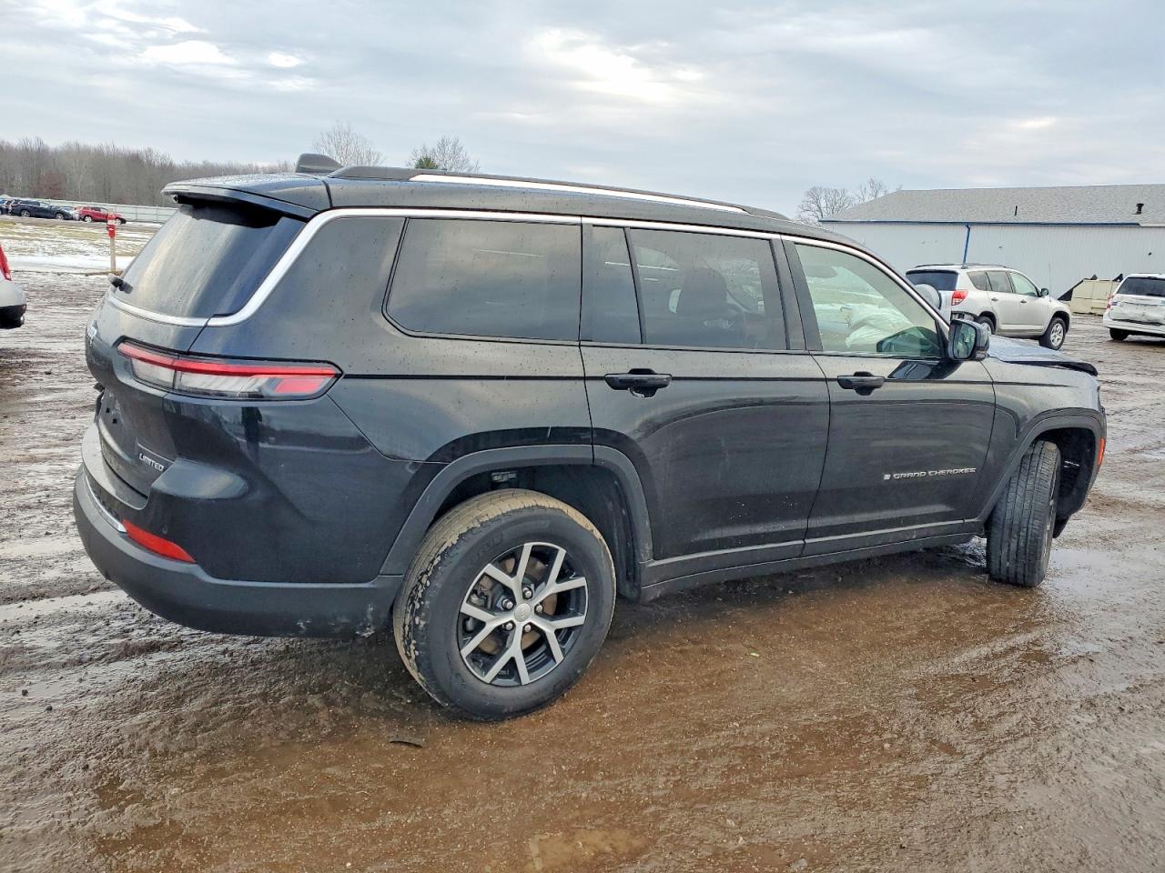 2023 JEEP GRAND CHEROKEE L LIMITED photo 9