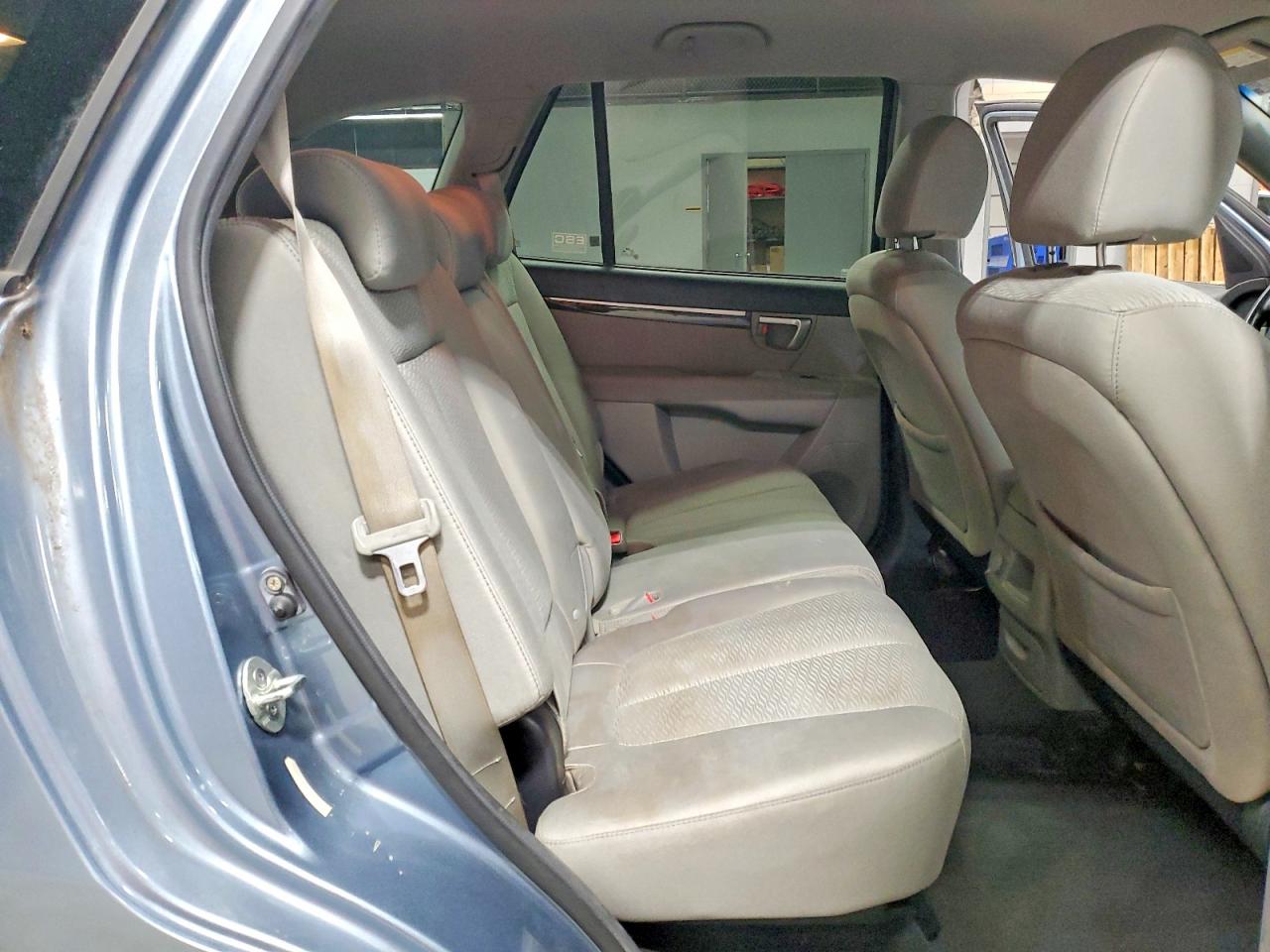 2009 HYUNDAI SANTA FE GLS photo 31