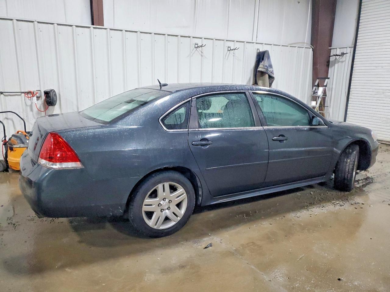 2013 CHEVROLET IMPALA LT photo 3