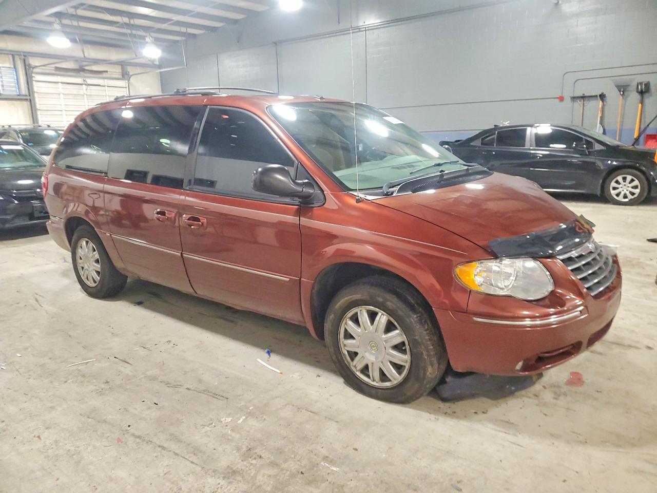 2007 CHRYSLER TOWN & COUNTRY LIMITED photo 4
