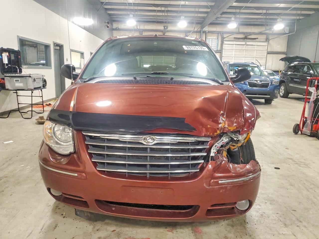 2007 CHRYSLER TOWN & COUNTRY LIMITED photo 5
