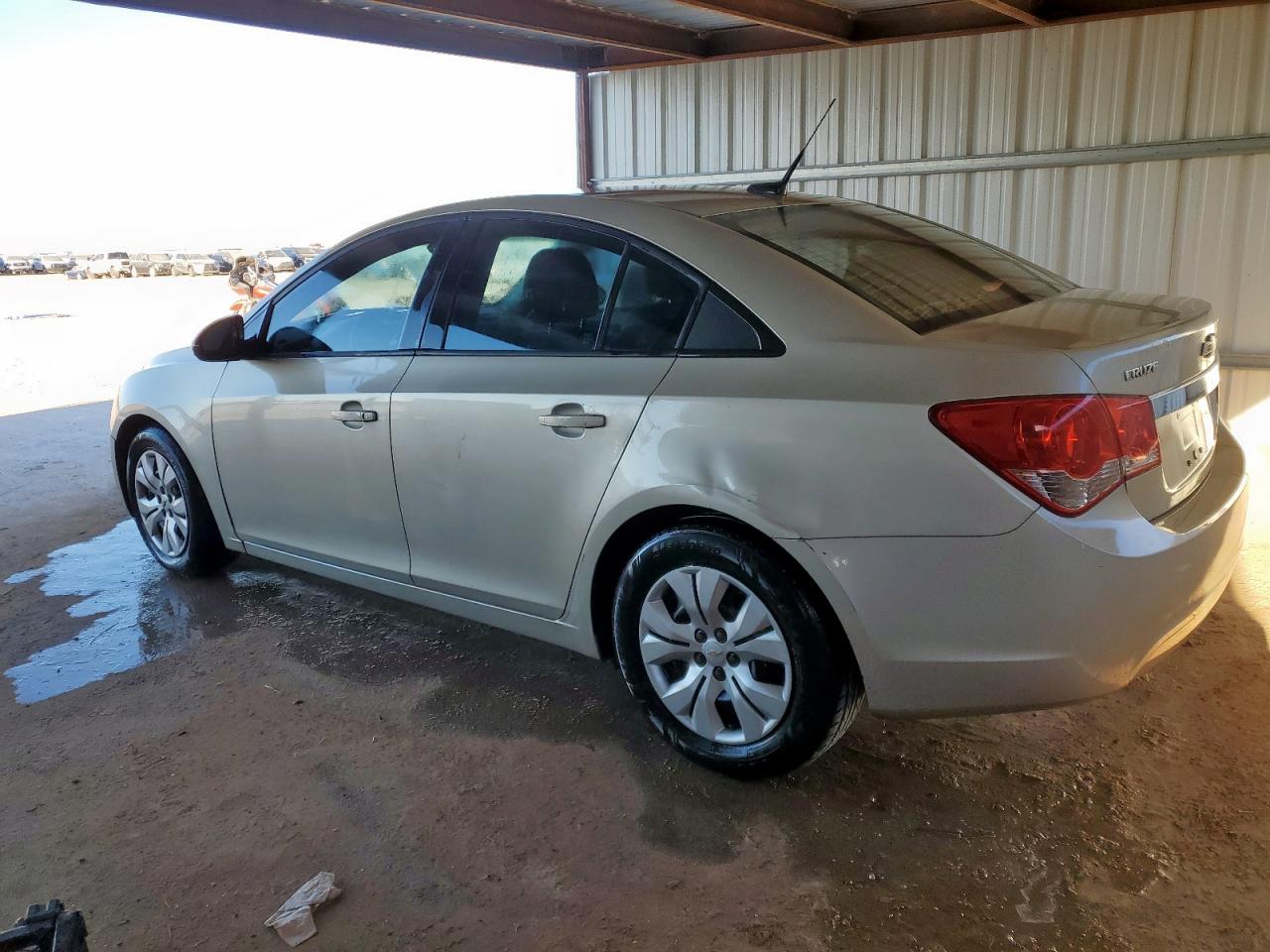 2013 CHEVROLET CRUZE LS photo 2
