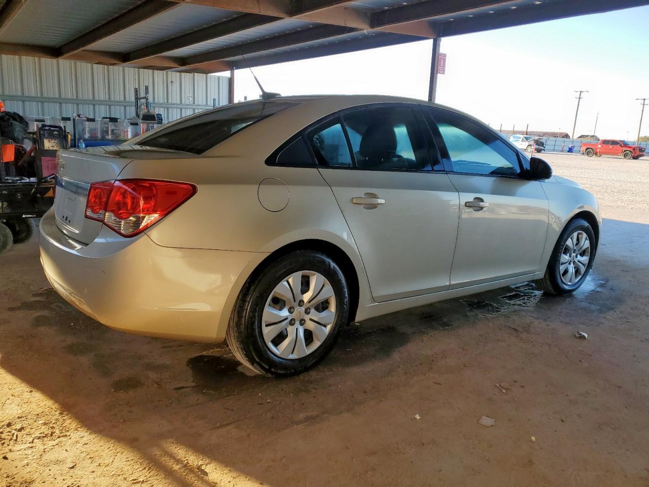2013 CHEVROLET CRUZE LS photo 3
