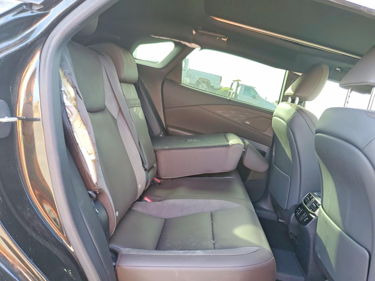 2025 LEXUS RX 450H+ LUXURY photo 11