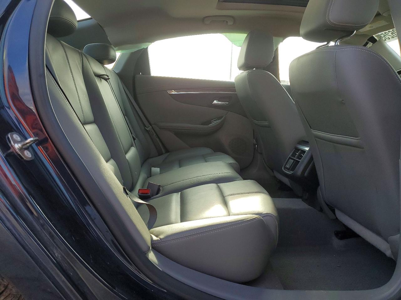 2018 CHEVROLET IMPALA LT photo 19