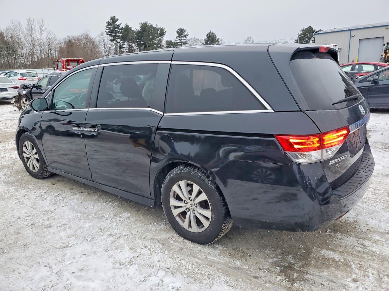 2016 HONDA ODYSSEY EX photo 2