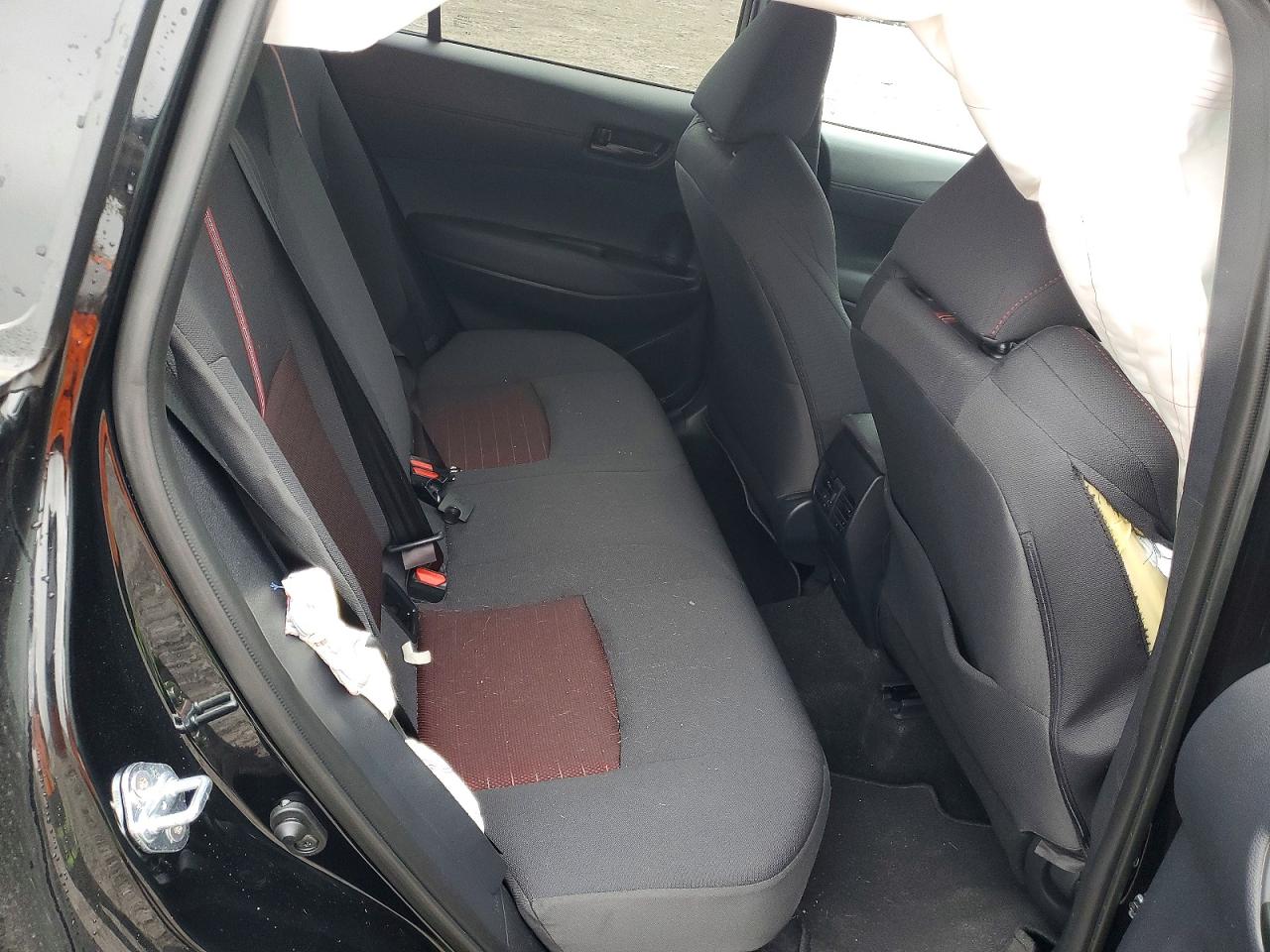 2025 TOYOTA COROLLA CROSS SE photo 11