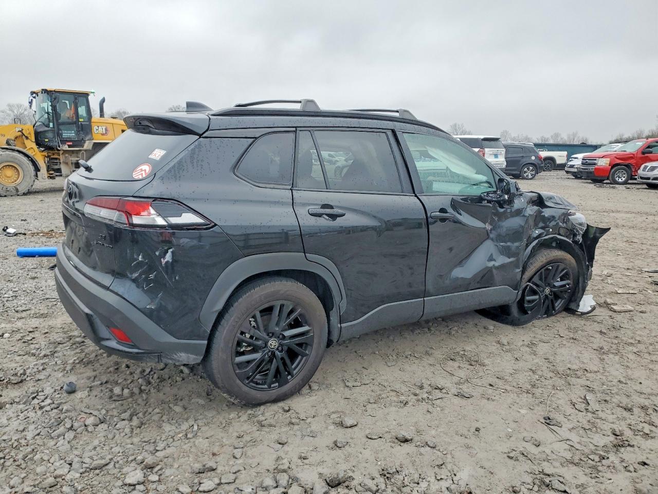 2025 TOYOTA COROLLA CROSS SE photo 3