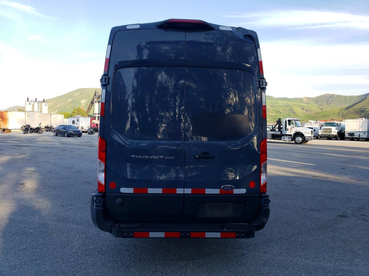 2020 FORD TRANSIT 250 DELIVERY VAN photo 6