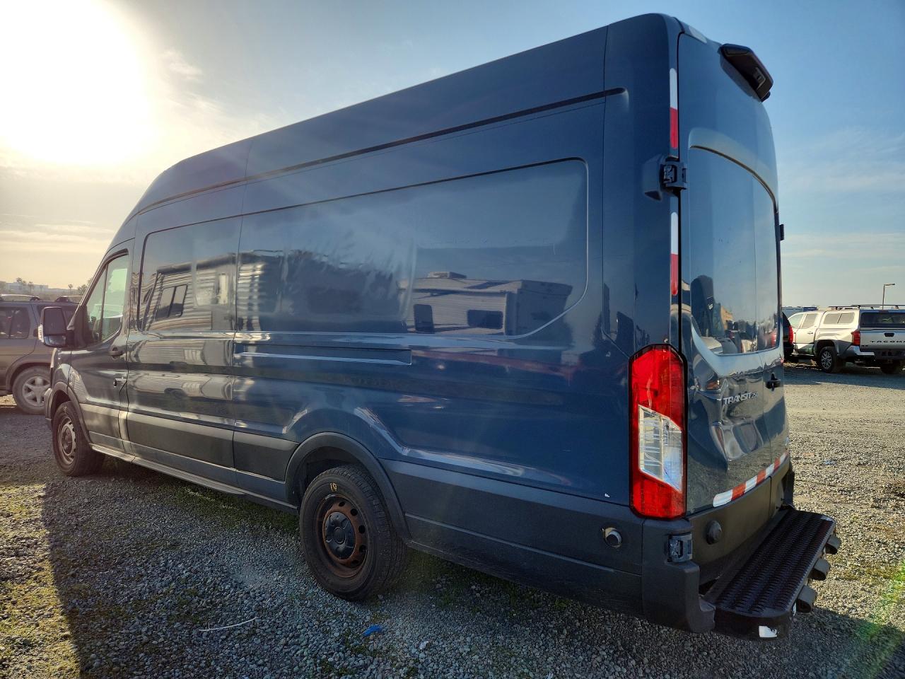 2020 FORD TRANSIT 250 DELIVERY VAN photo 2