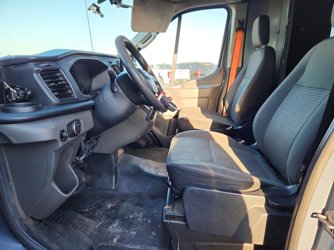 2020 FORD TRANSIT 250 DELIVERY VAN photo 7