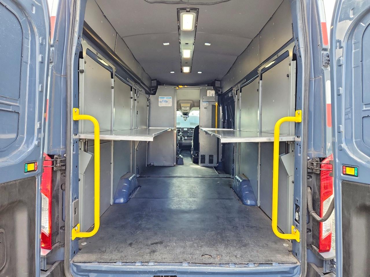 2020 FORD TRANSIT 250 DELIVERY VAN photo 10