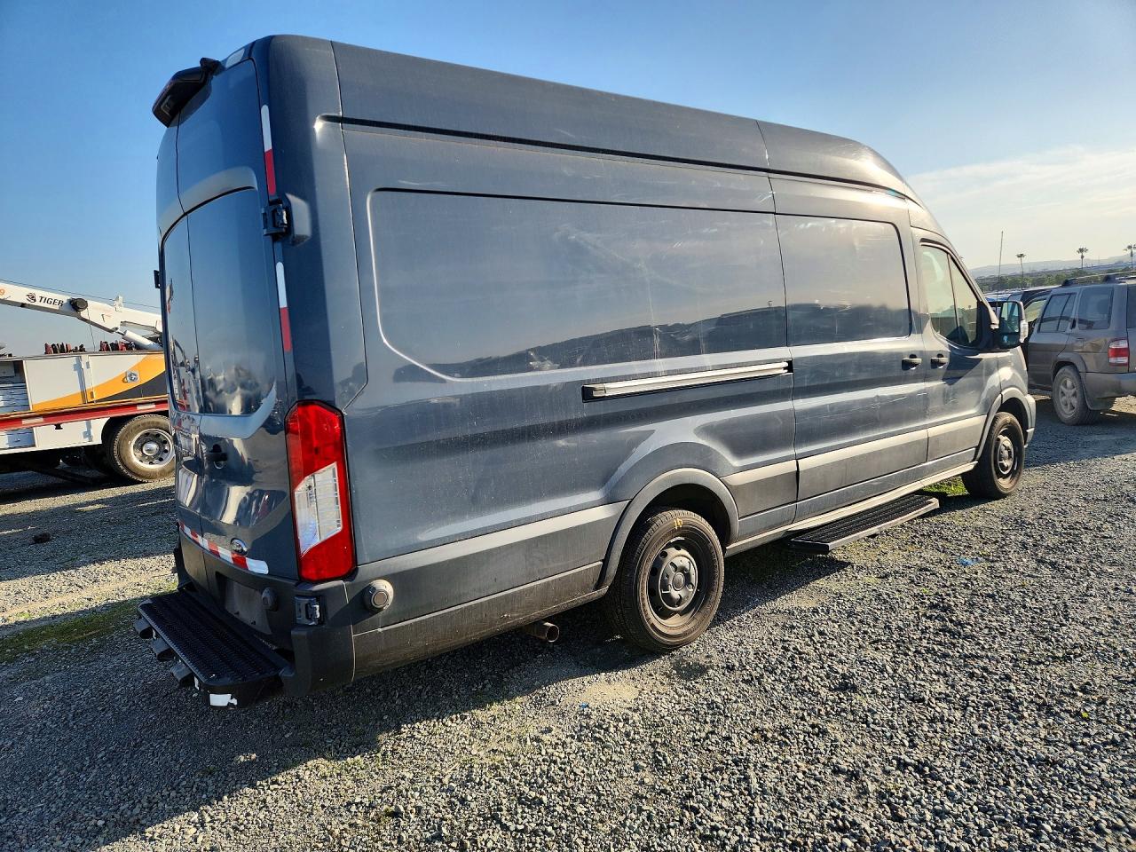 2020 FORD TRANSIT 250 DELIVERY VAN photo 3