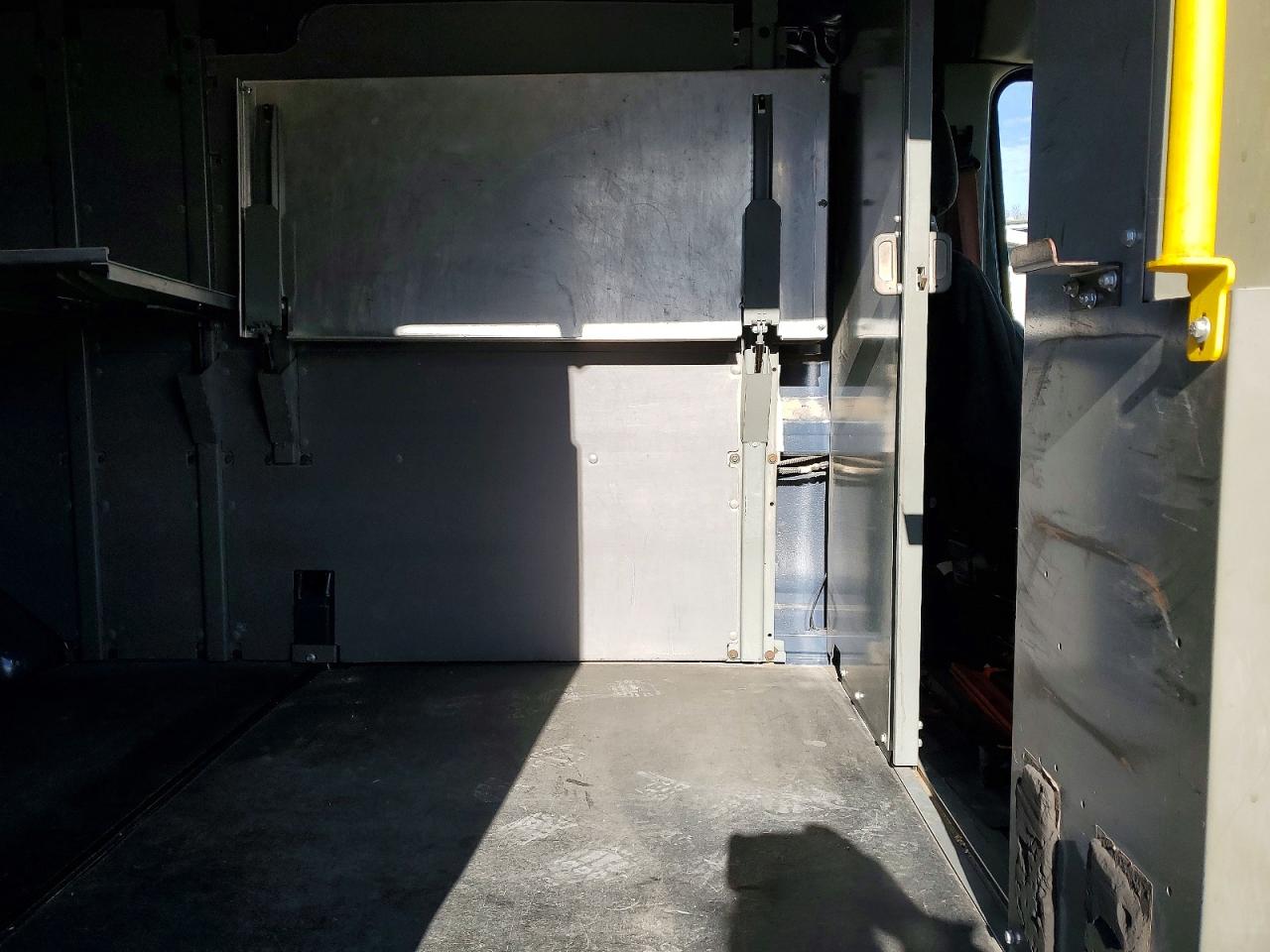2020 FORD TRANSIT T-250 DELIVERY VAN photo 10