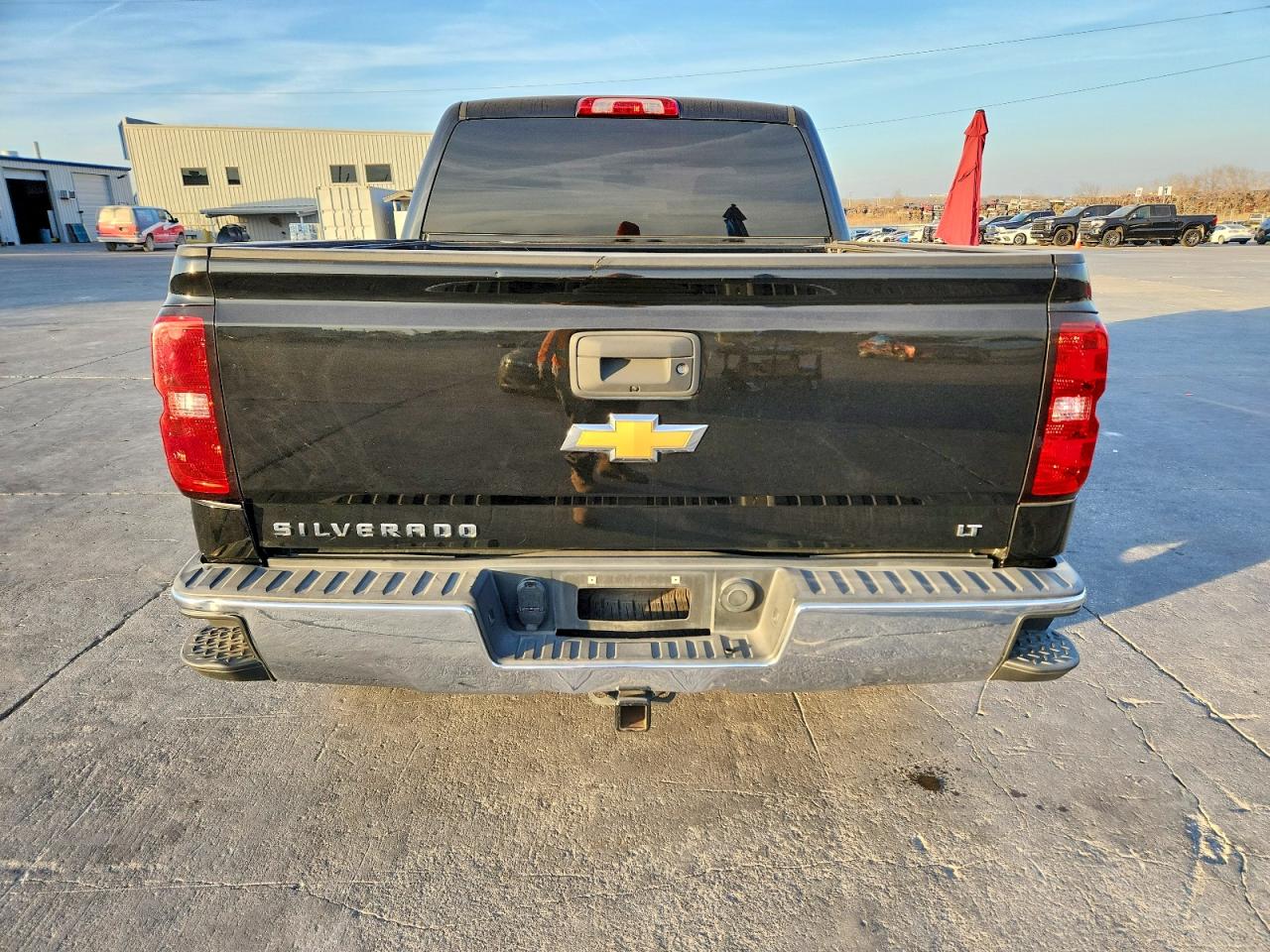 2017 CHEVROLET SILVERADO photo 6