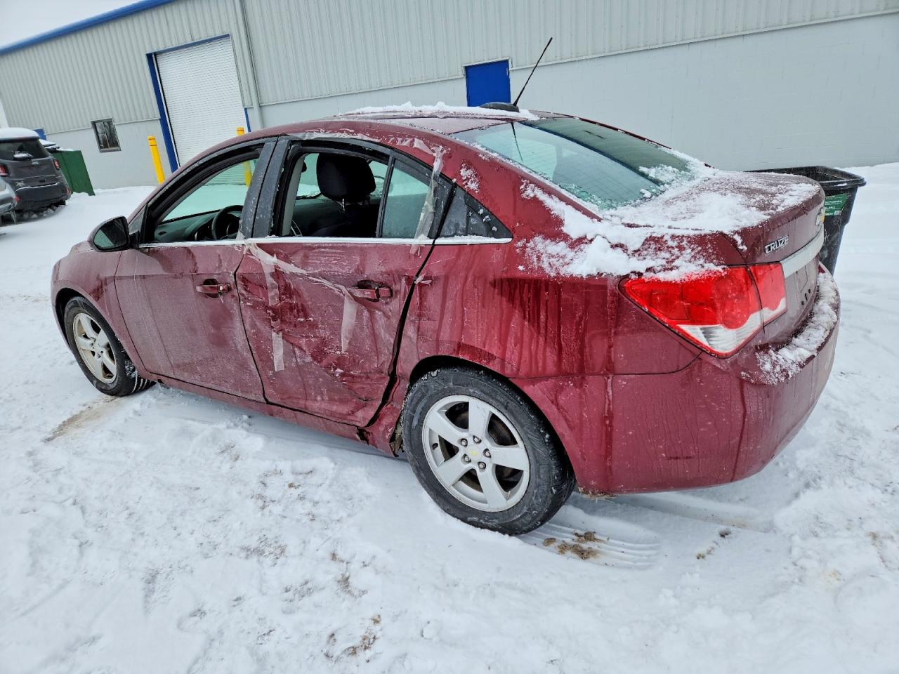 2015 CHEVROLET CRUZE LT photo 2
