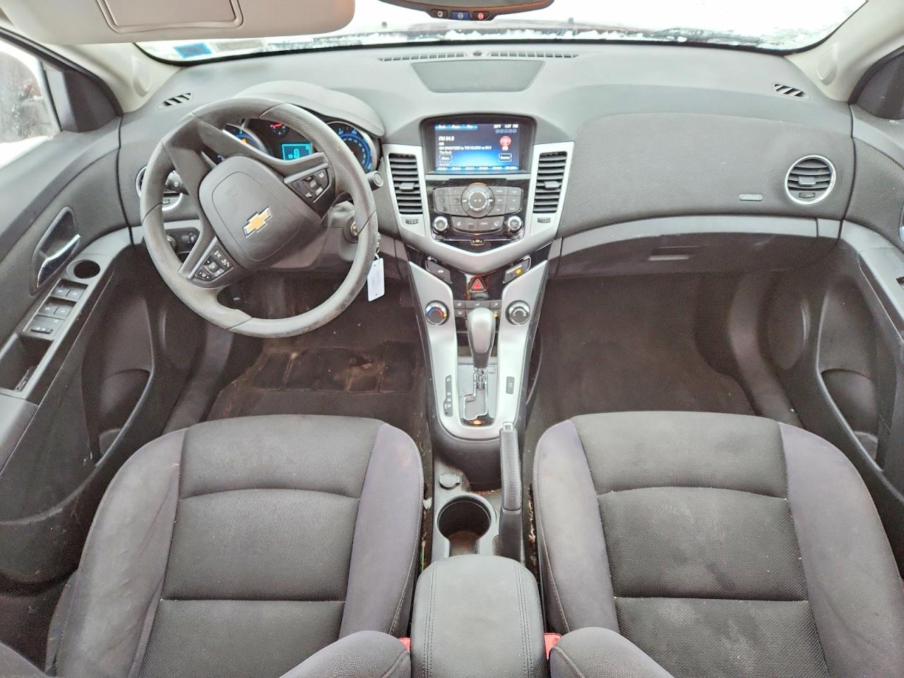 2015 CHEVROLET CRUZE LT photo 8