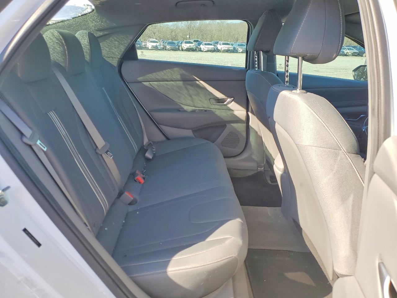 2022 HYUNDAI ELANTRA SEL photo 19
