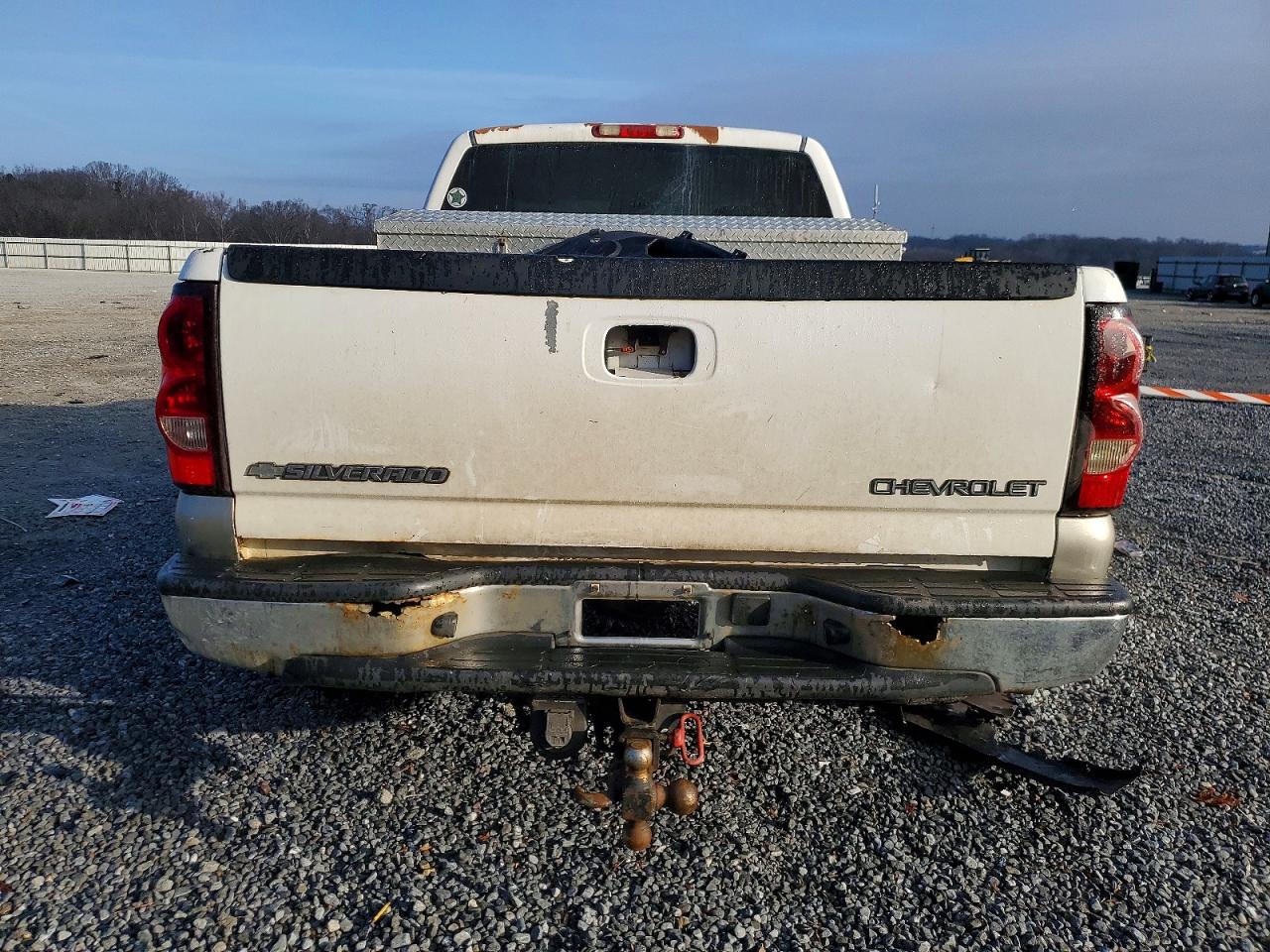 2004 CHEVROLET SILVERADO K1500 photo 6