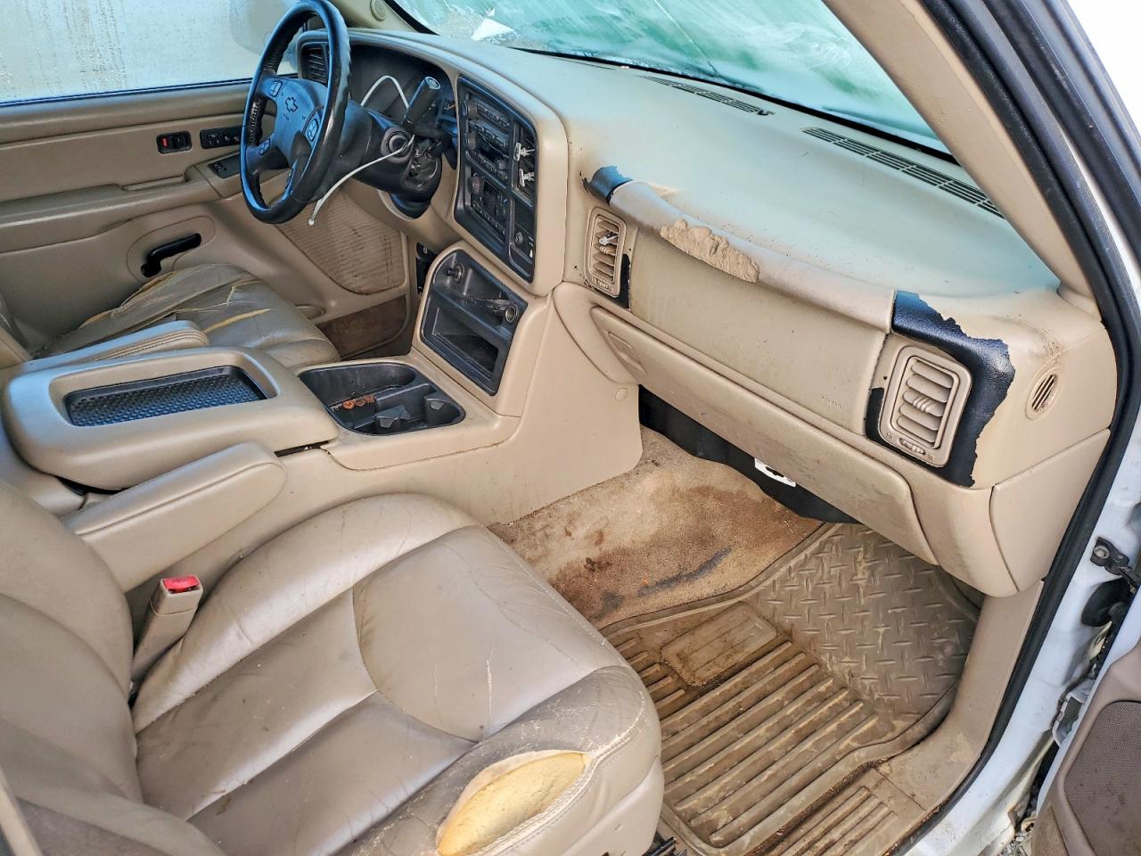 2004 CHEVROLET SILVERADO K1500 photo 8