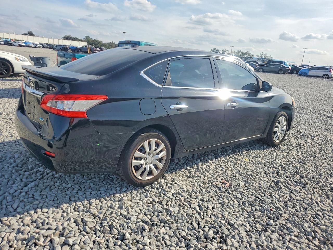 2014 NISSAN SENTRA S photo 3