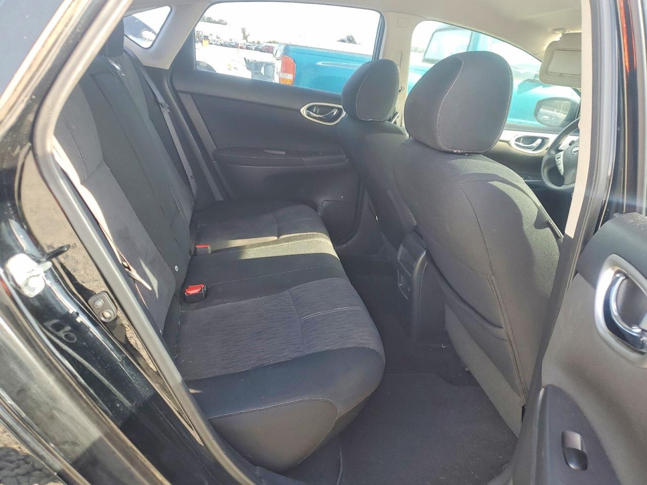 2014 NISSAN SENTRA S photo 10