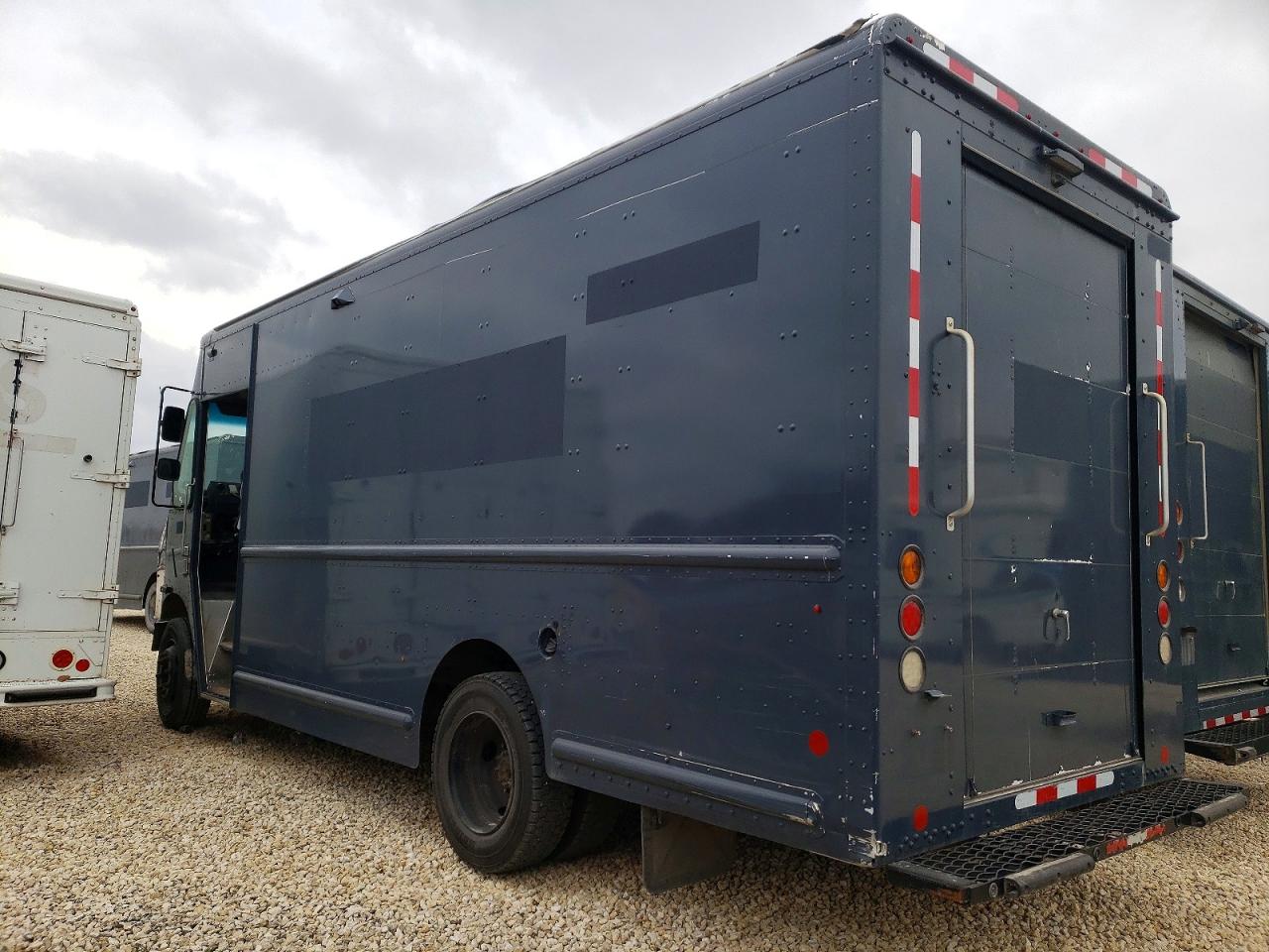2020 FREIGHTLINER MT 45G DELIVERY TRUCK photo 2