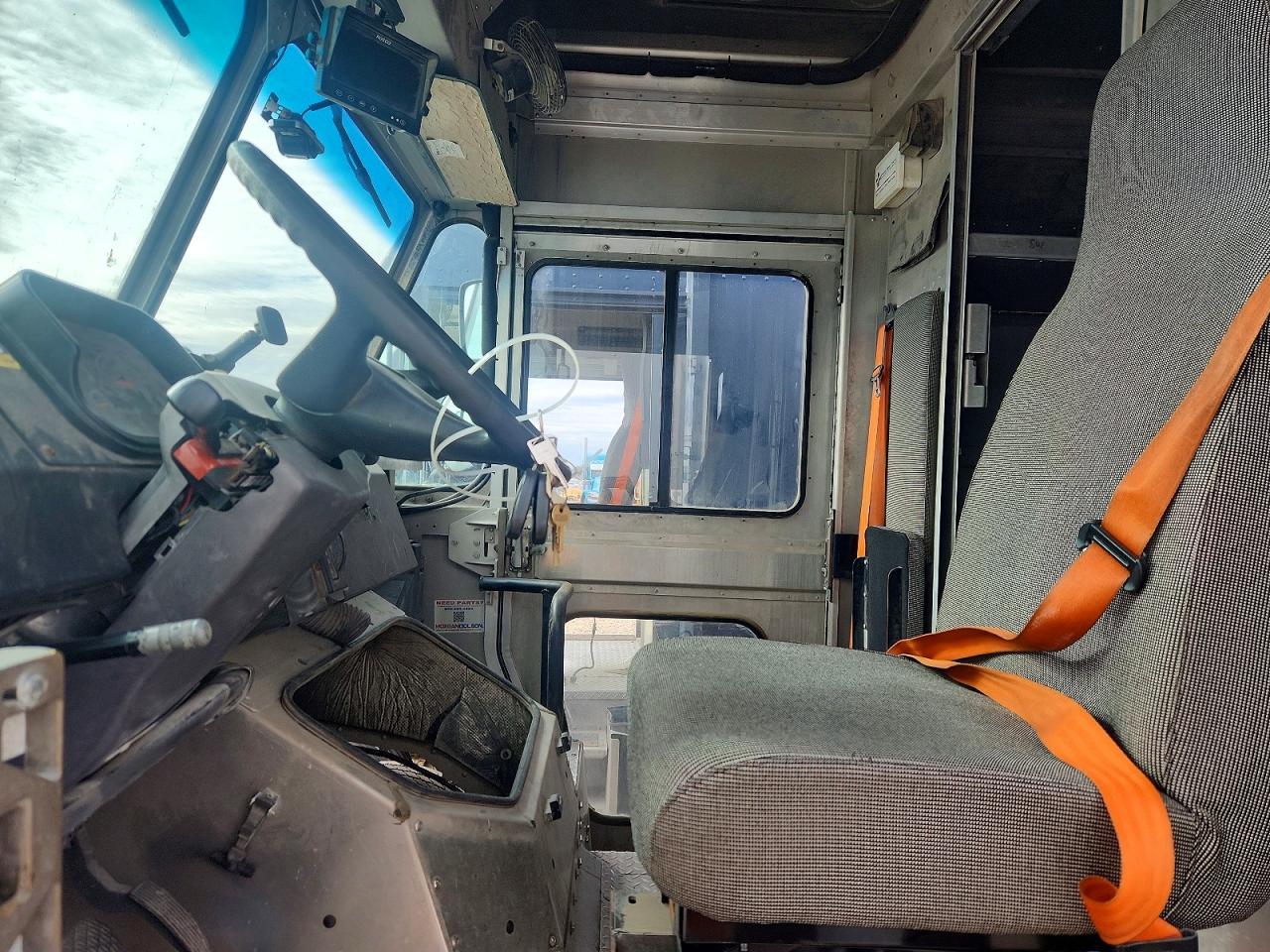 2020 FREIGHTLINER MT 45G DELIVERY TRUCK photo 7