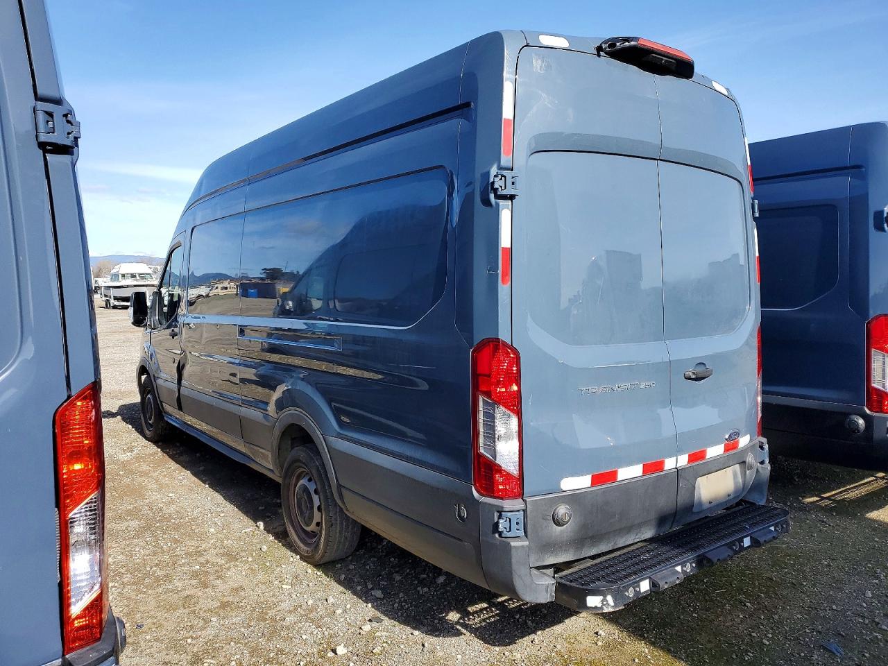 2020 FORD TRANSIT T-250 photo 2