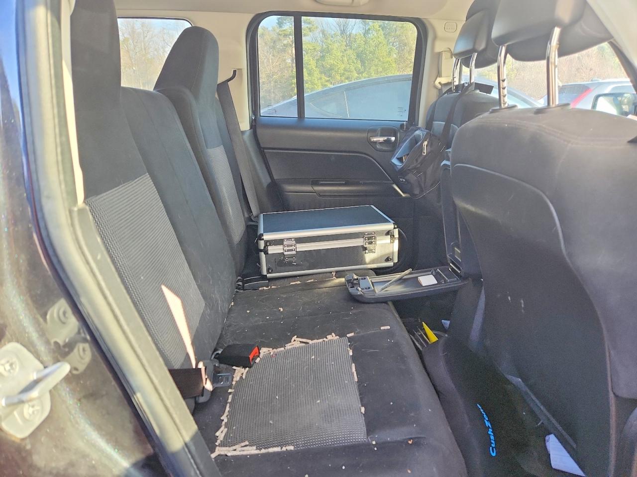 2014 JEEP PATRIOT LATITUDE photo 11