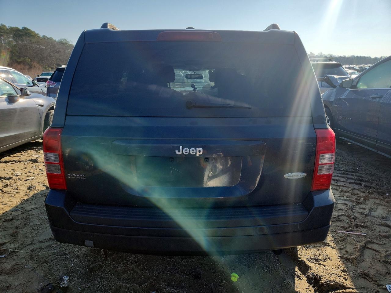 2014 JEEP PATRIOT LATITUDE photo 6