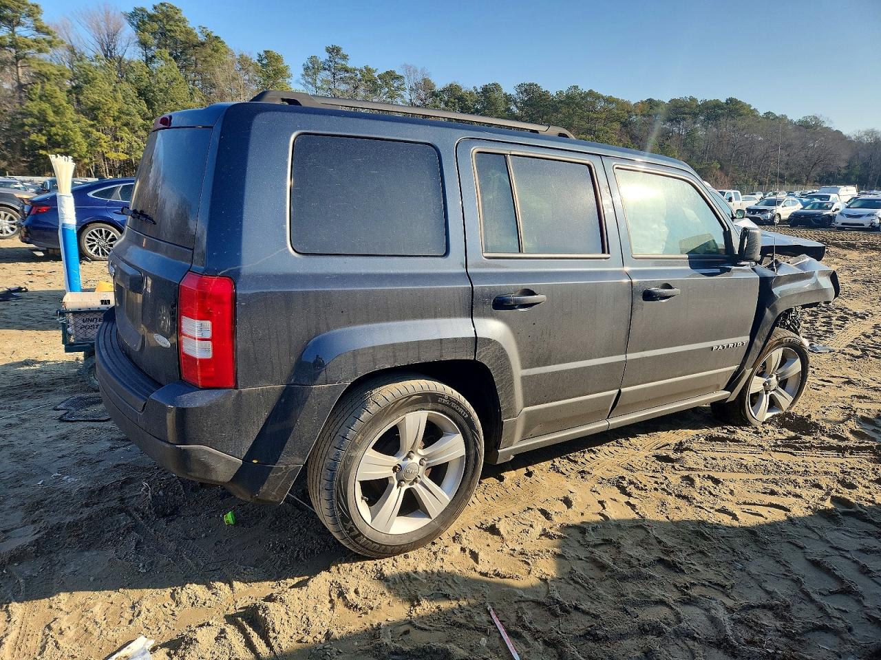 2014 JEEP PATRIOT LATITUDE photo 3