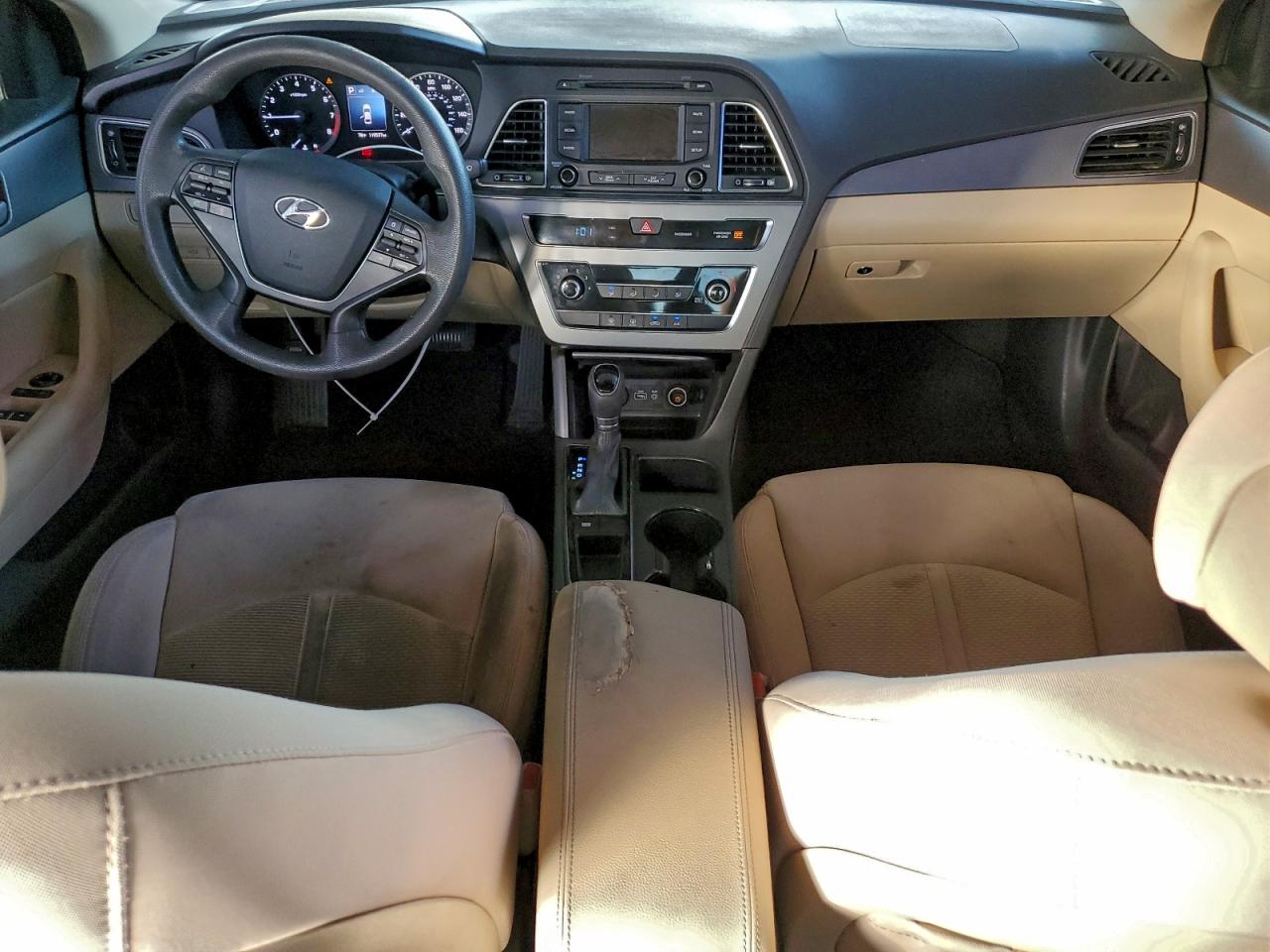 2015 HYUNDAI SONATA SE photo 8