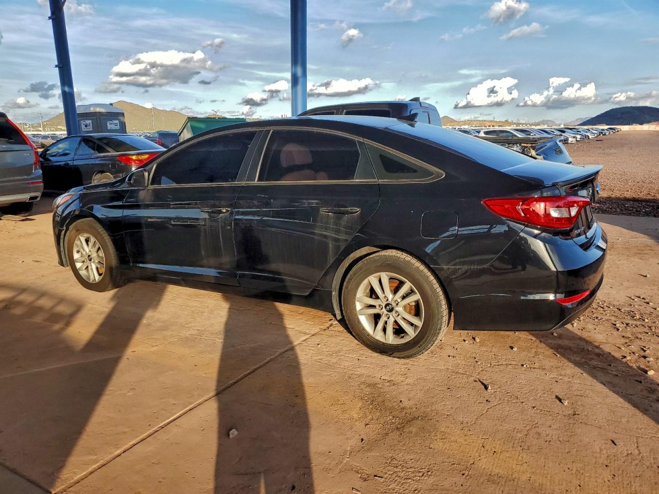 2015 HYUNDAI SONATA SE photo 2
