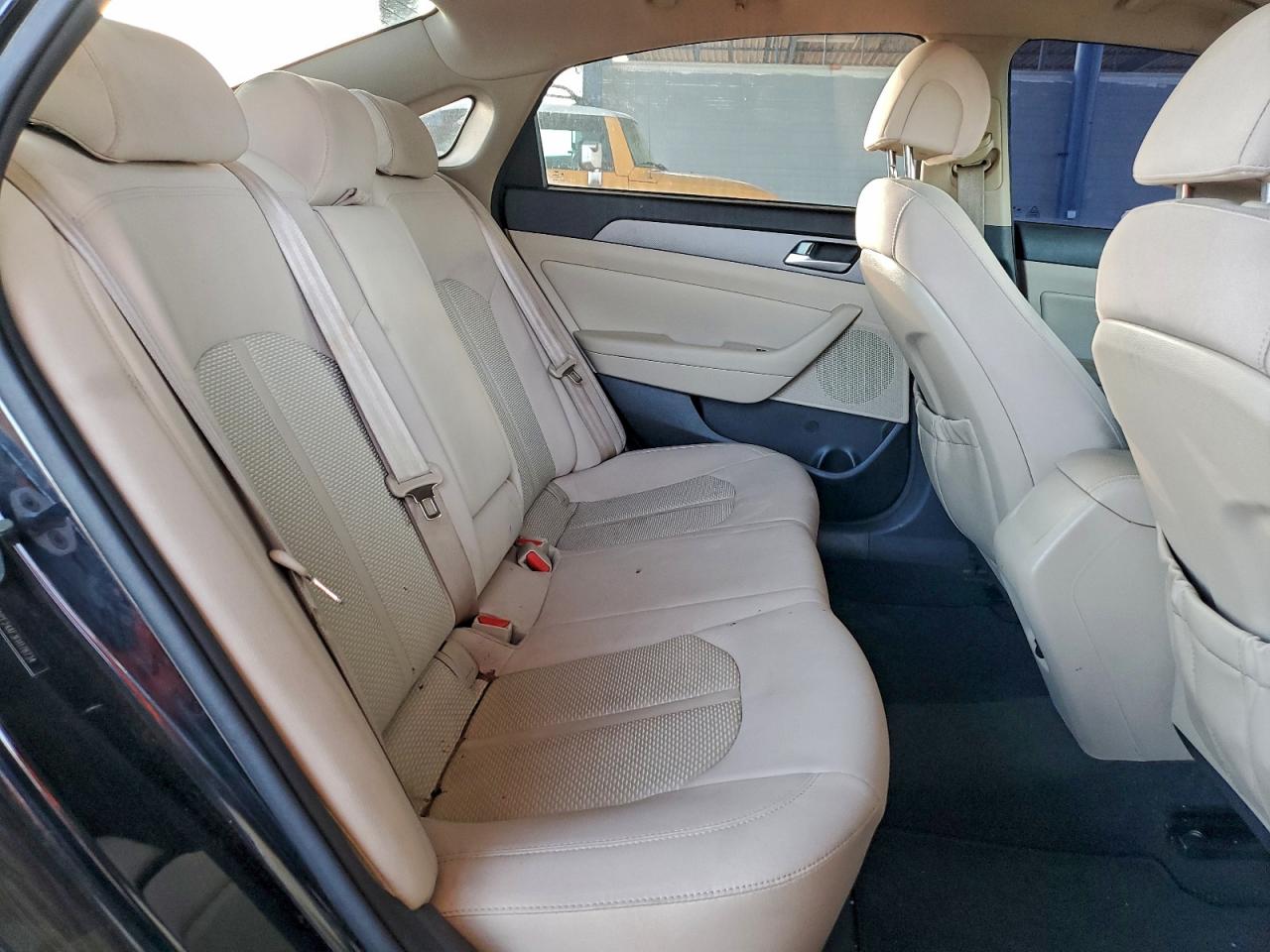 2015 HYUNDAI SONATA SE photo 10