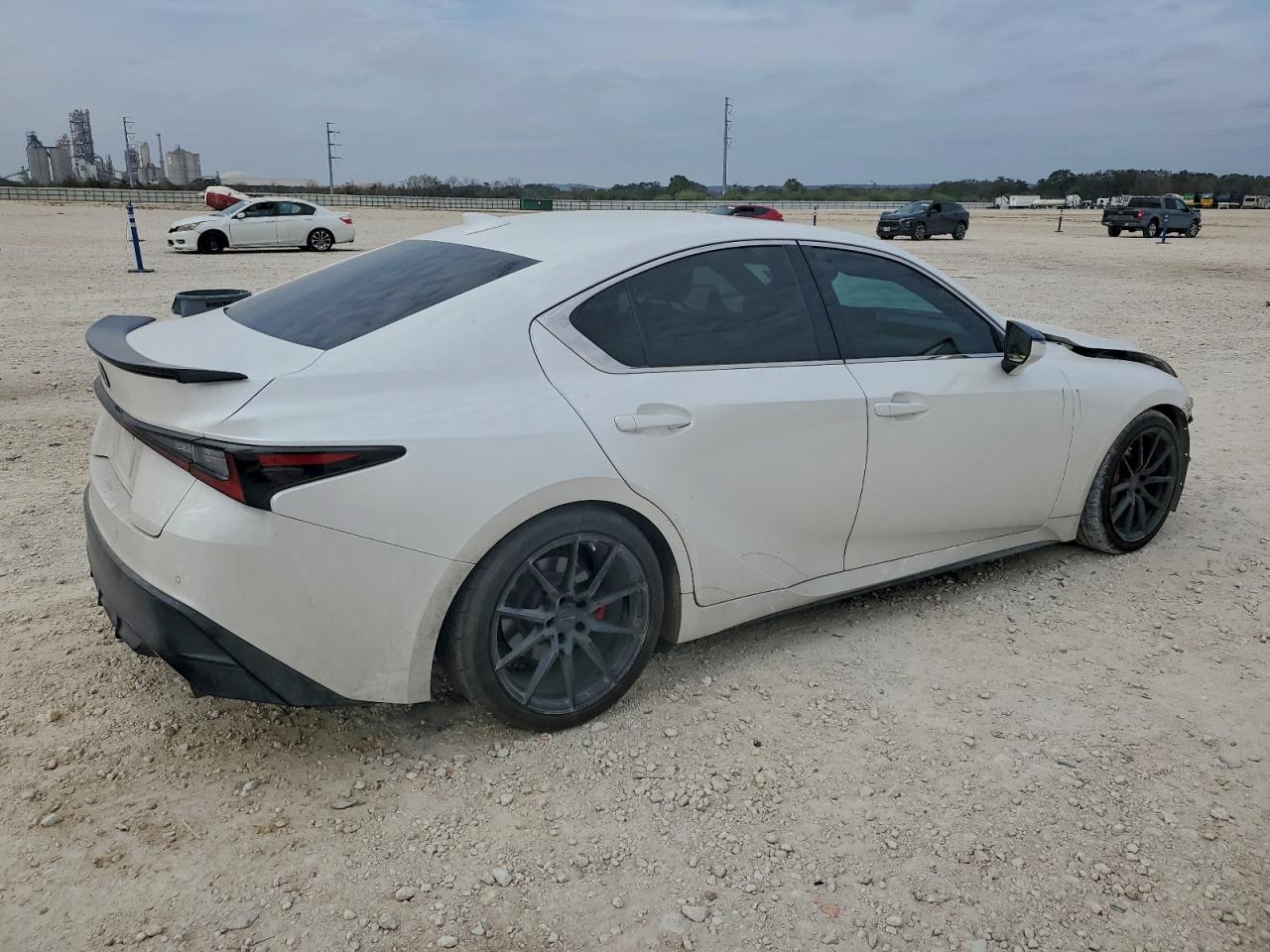 2021 LEXUS IS 300 photo 3