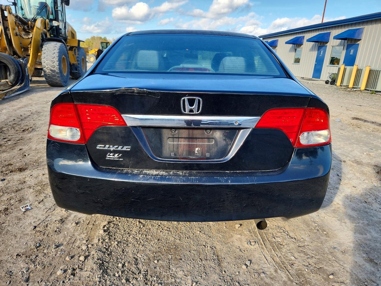 2011 HONDA CIVIC LX photo 6