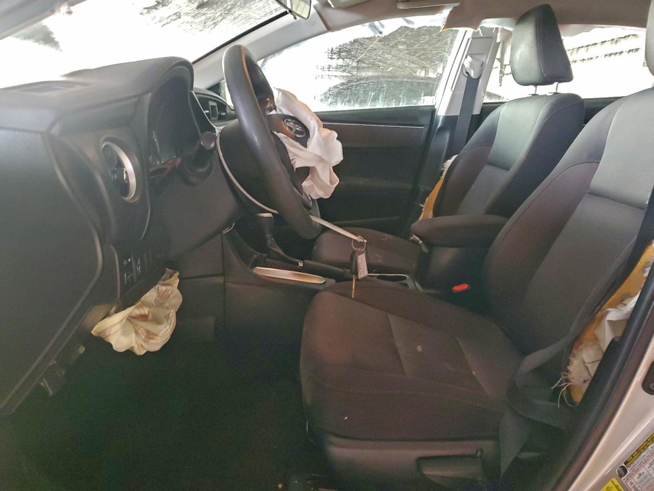 2019 TOYOTA COROLLA L photo 7