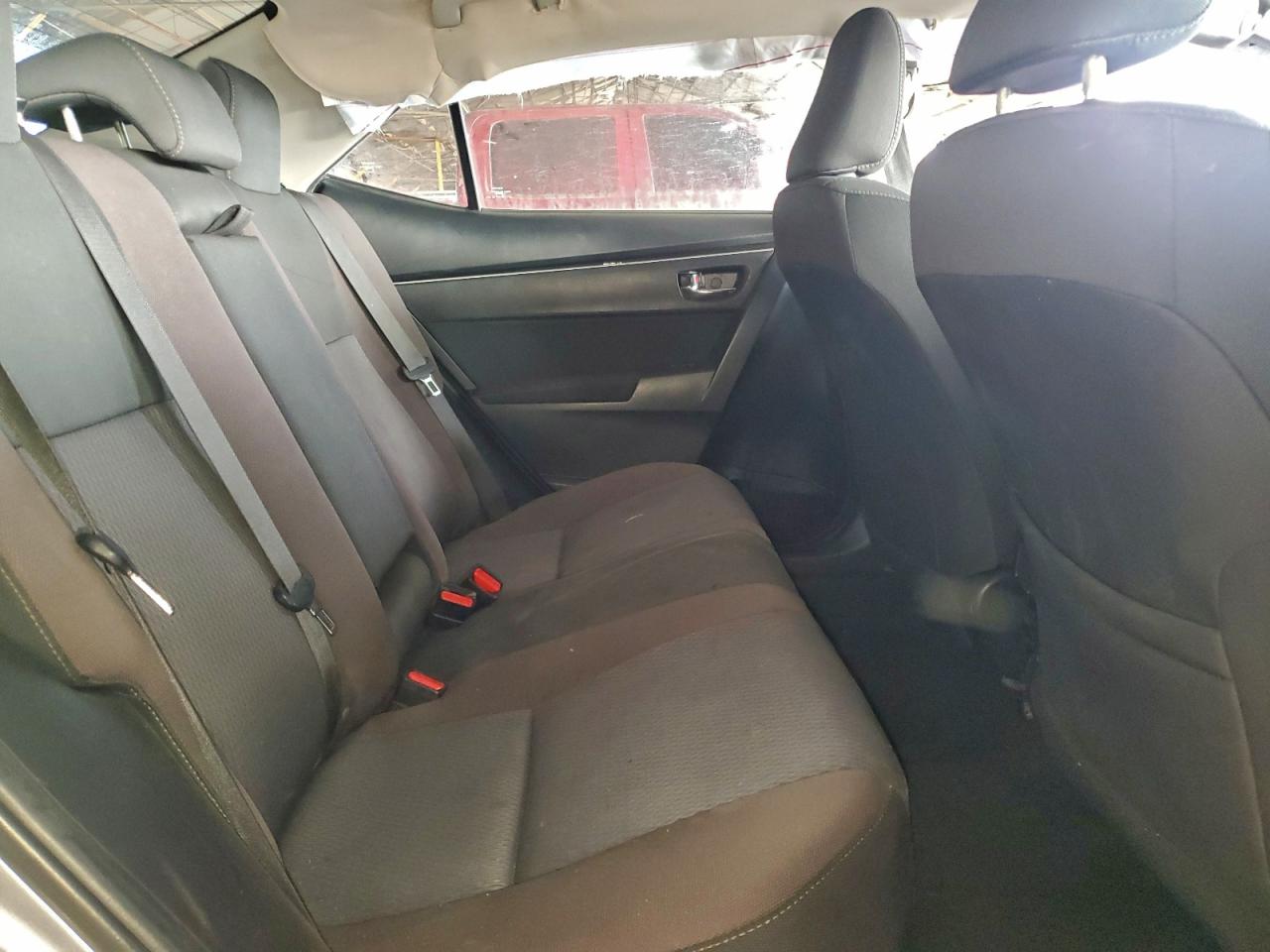 2019 TOYOTA COROLLA L photo 10