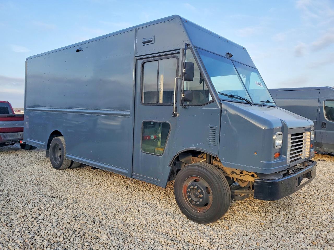 2020 FORD F59 DELIVERY TRUCK photo 4