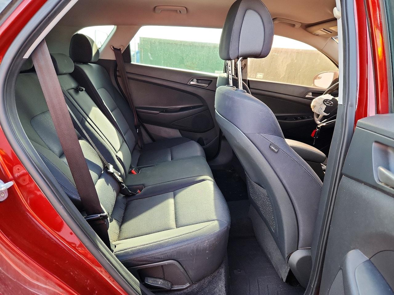 2018 HYUNDAI TUCSON SE photo 31