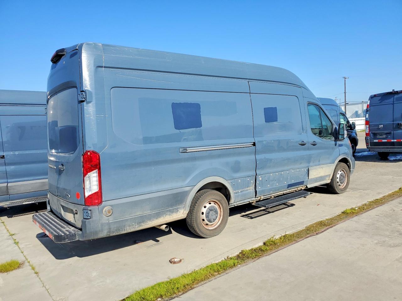 2020 FORD TRANSIT T-250 photo 3